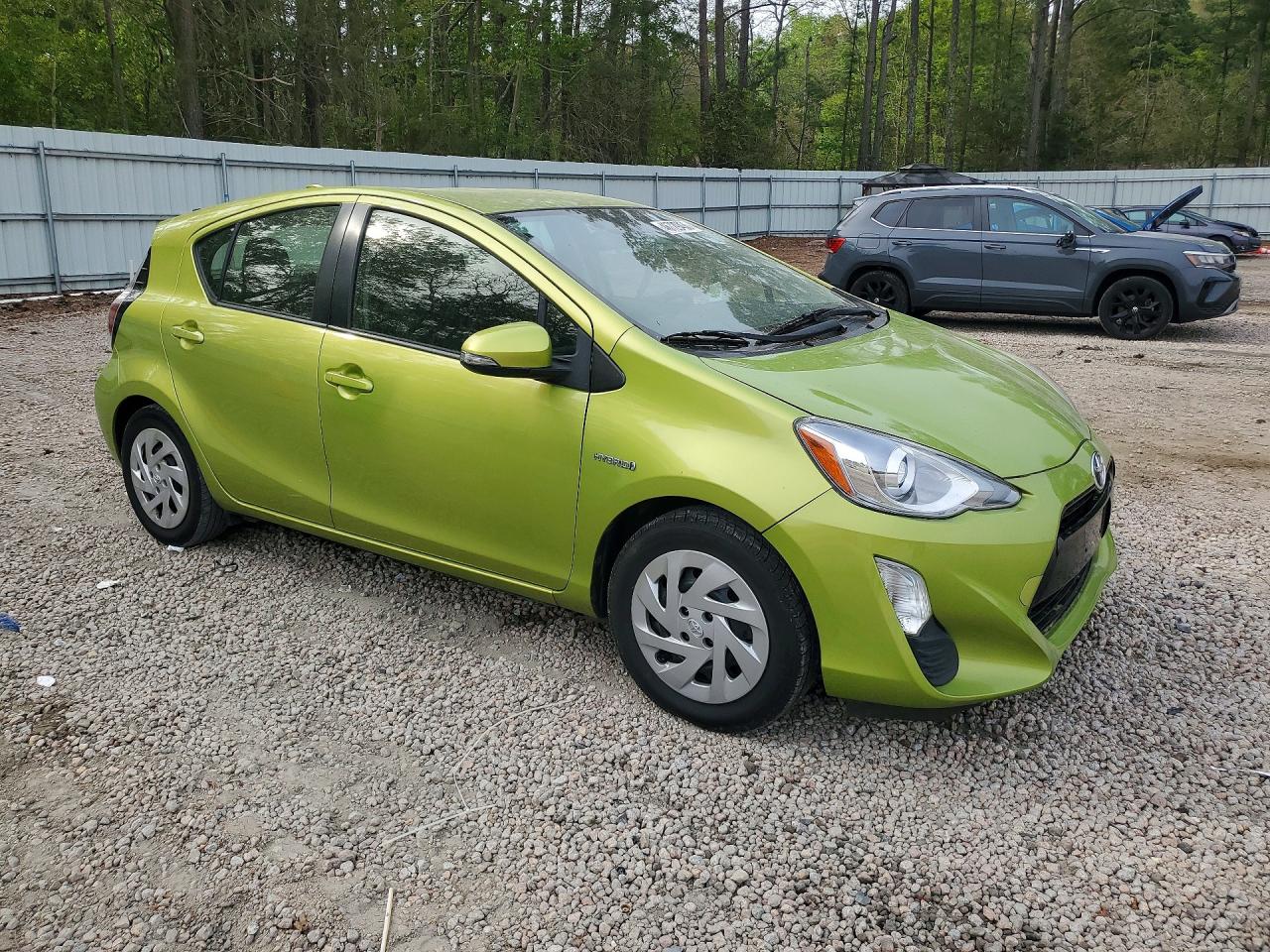2016 TOYOTA PRIUS C TWO photo 10