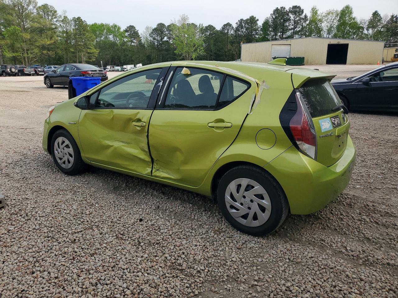 2016 TOYOTA PRIUS C TWO photo 4