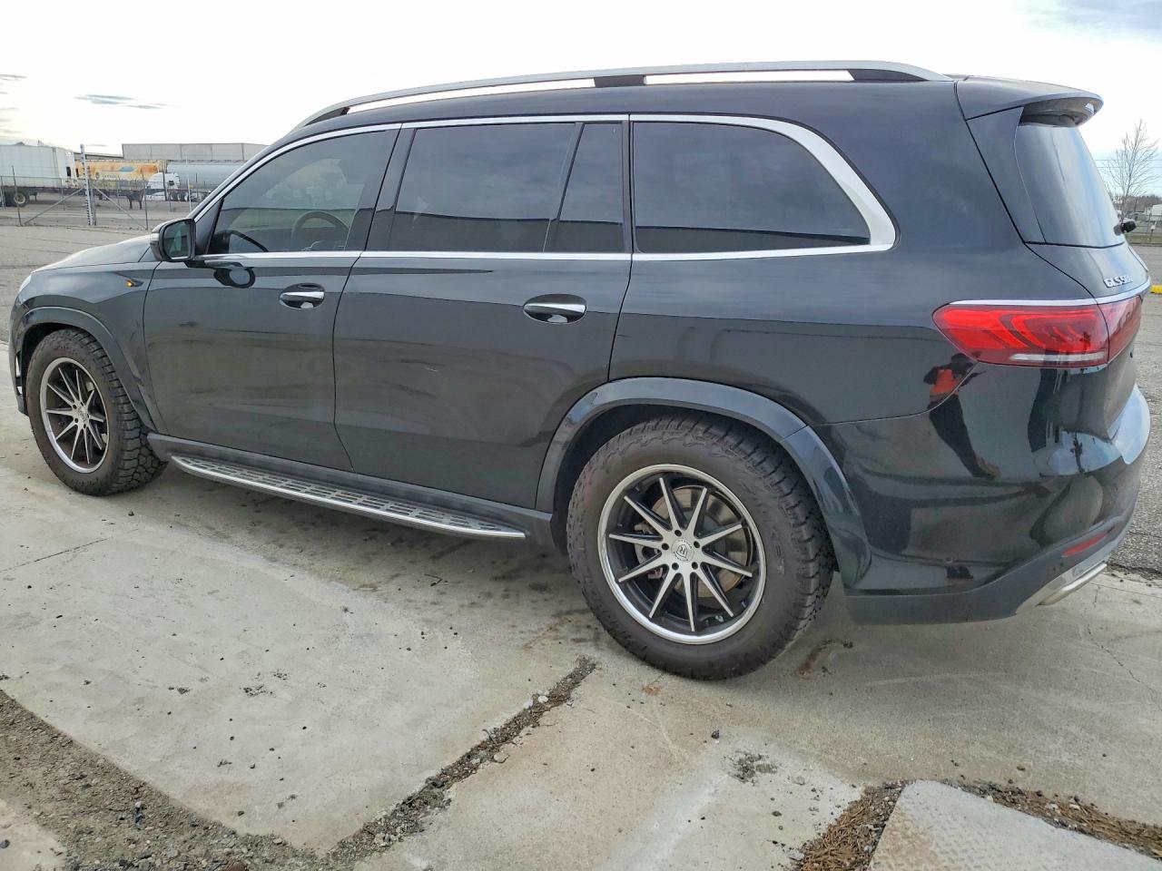 2021 MERCEDES-BENZ GLS 580 4MATIC photo 2