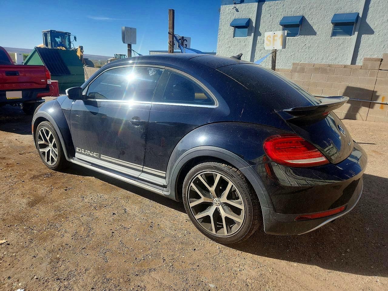 2016 VOLKSWAGEN BEETLE DUNE photo 3