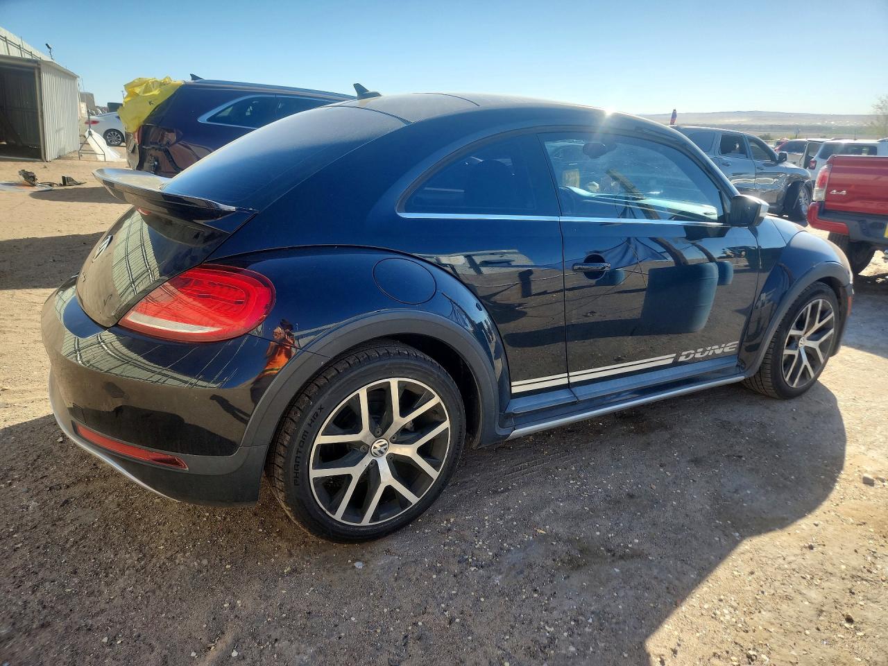 2016 VOLKSWAGEN BEETLE DUNE photo 5