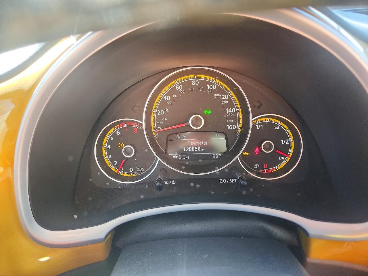2016 VOLKSWAGEN BEETLE DUNE photo 17