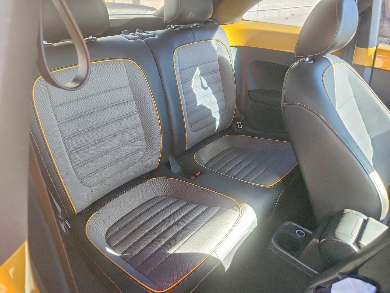 2016 VOLKSWAGEN BEETLE DUNE photo 19
