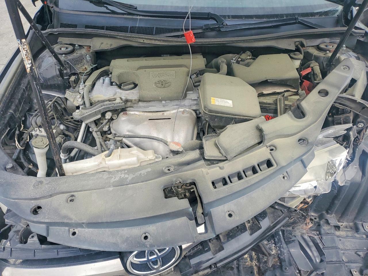 2016 TOYOTA CAMRY SE photo 21