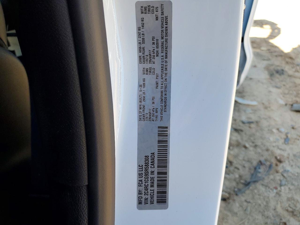 2025 CHRYSLER VOYAGER LX photo 27