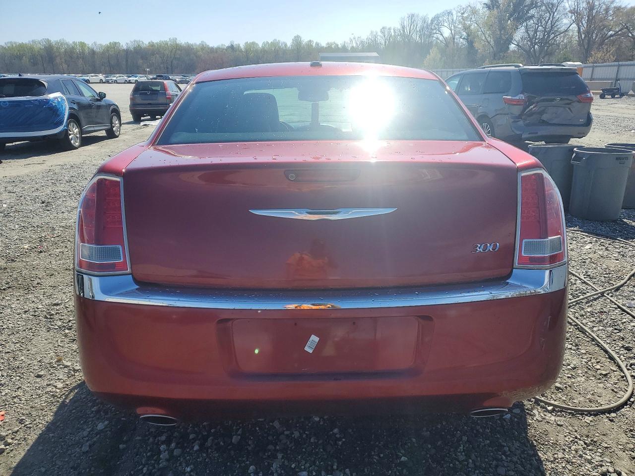 2014 CHRYSLER 300 photo 16