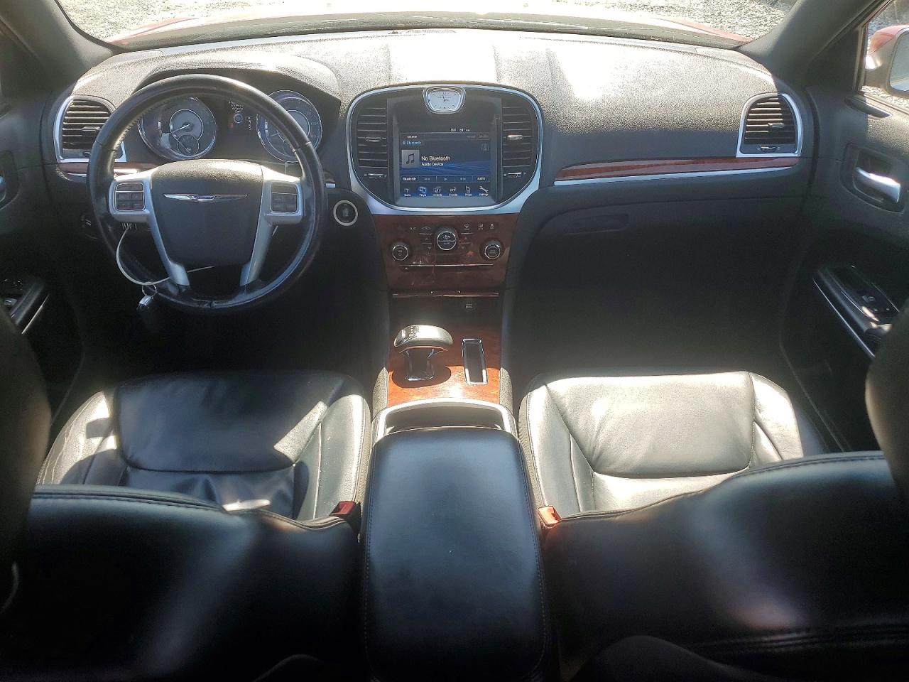 2014 CHRYSLER 300 photo 22