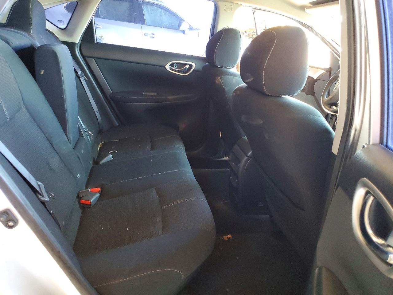 2015 NISSAN SENTRA S photo 19