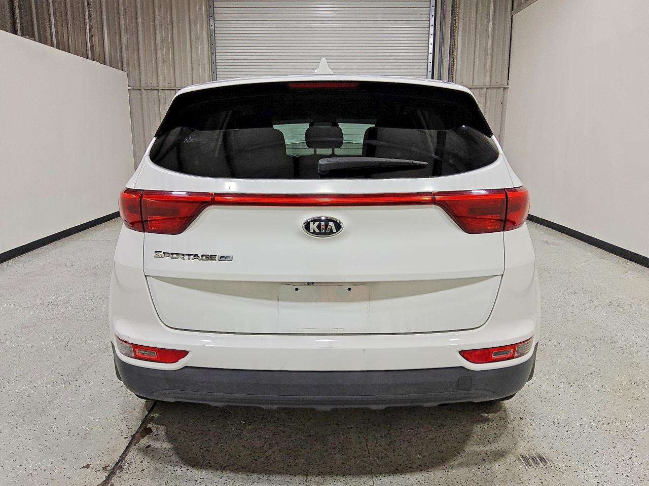 2017 KIA SPORTAGE LX photo 6