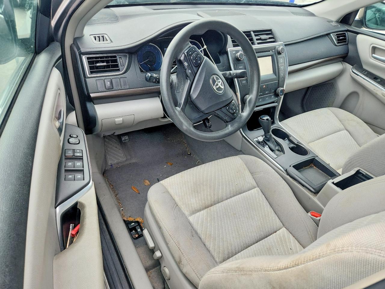 2016 TOYOTA CAMRY LE photo 22