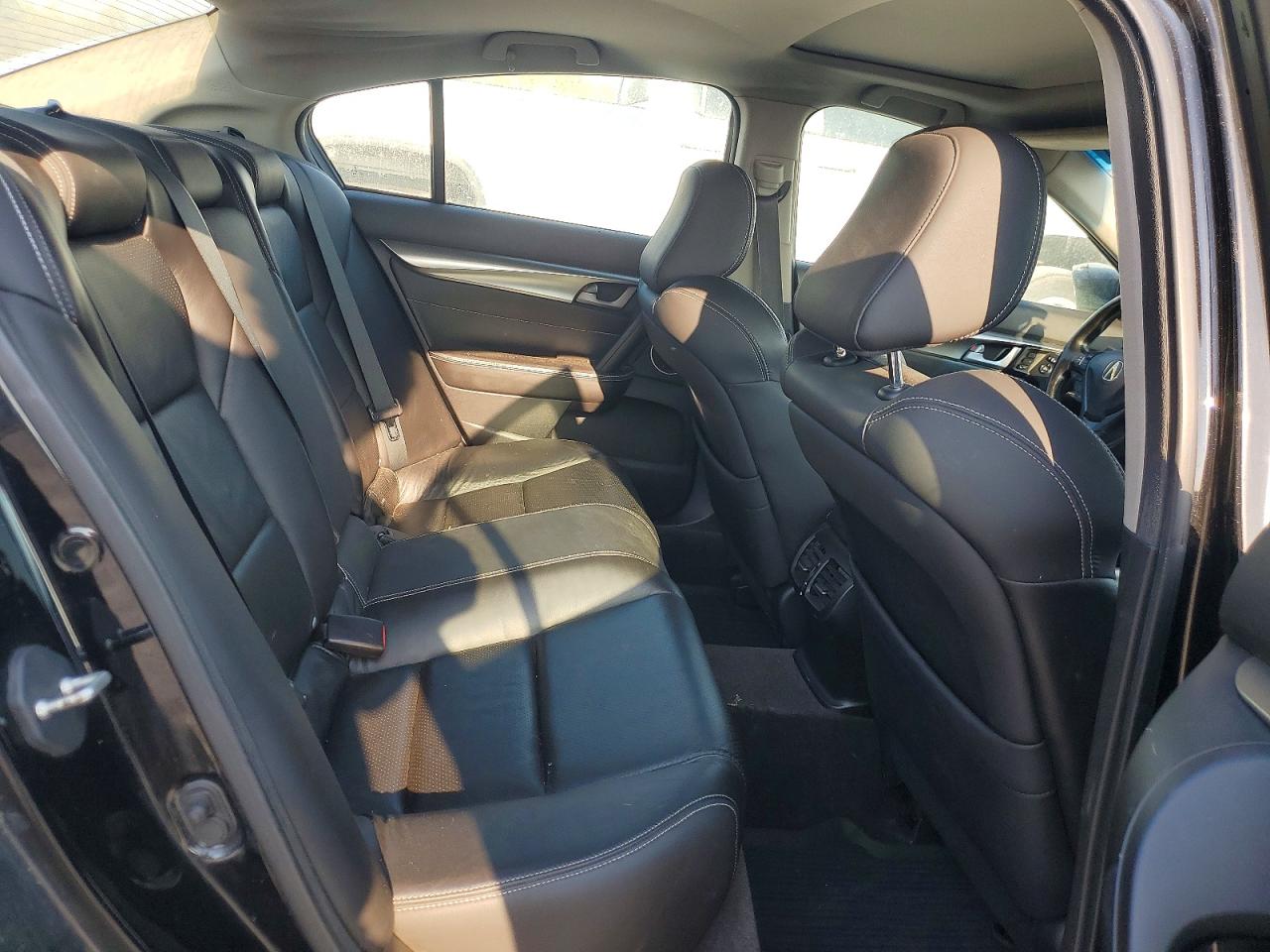 2011 ACURA TL photo 19
