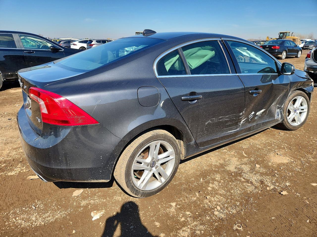 2015 VOLVO S60 PREMIER photo 3