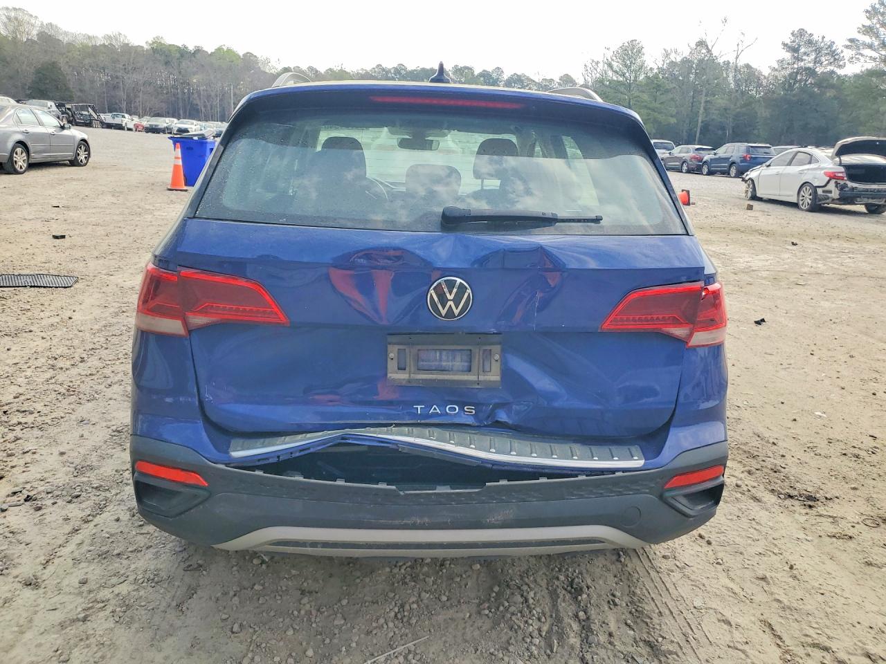 2024 VOLKSWAGEN TAOS S photo 11