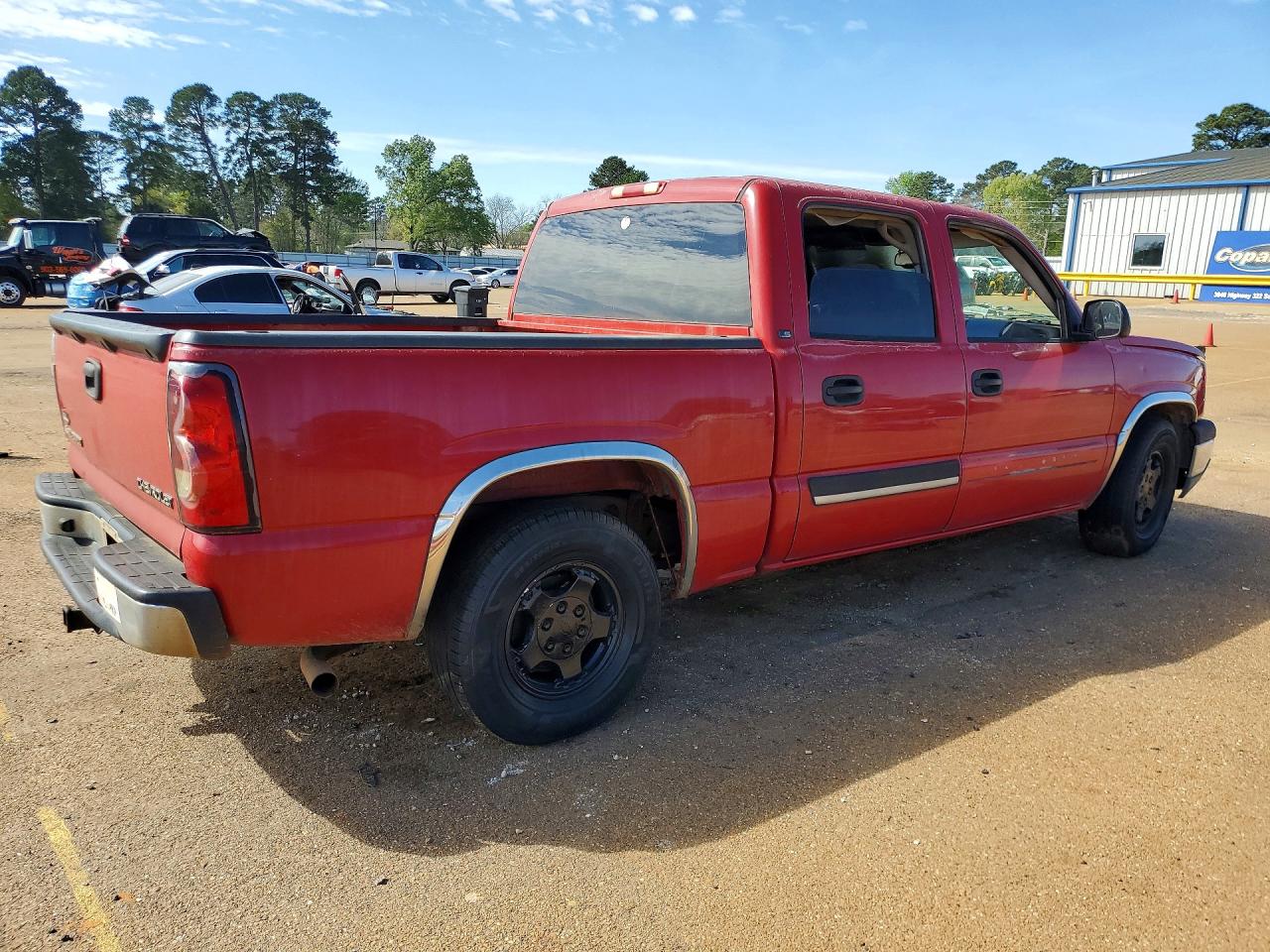 2005 CHEVROLET SILVERADO C1500 photo 3