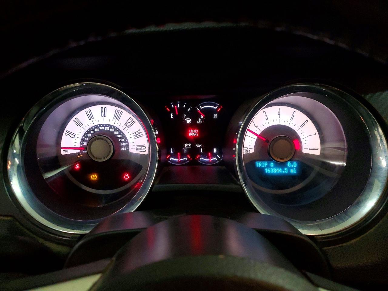 2012 FORD MUSTANG GT photo 24