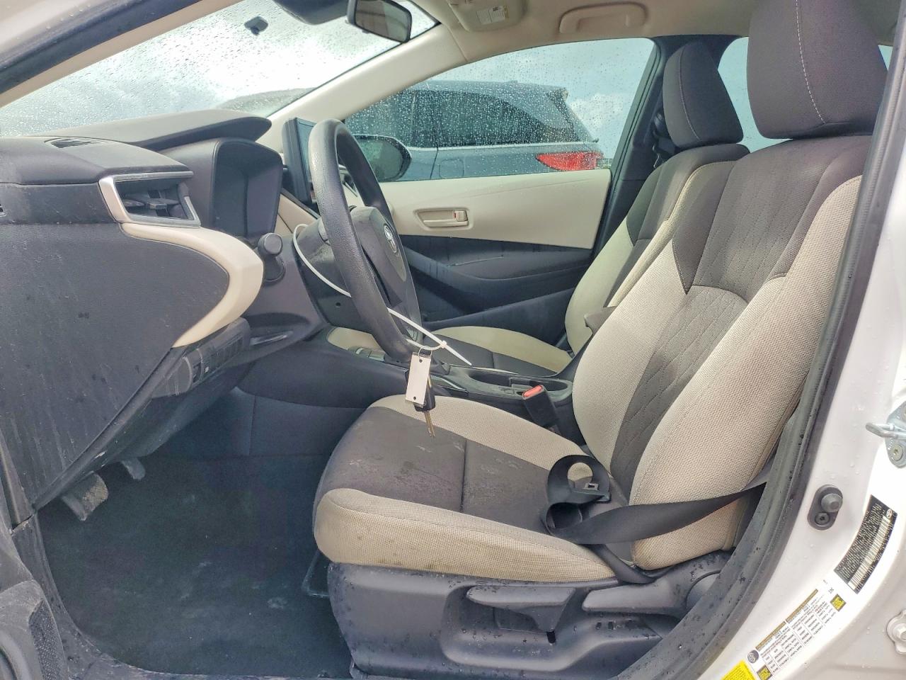 2024 TOYOTA COROLLA LE photo 13