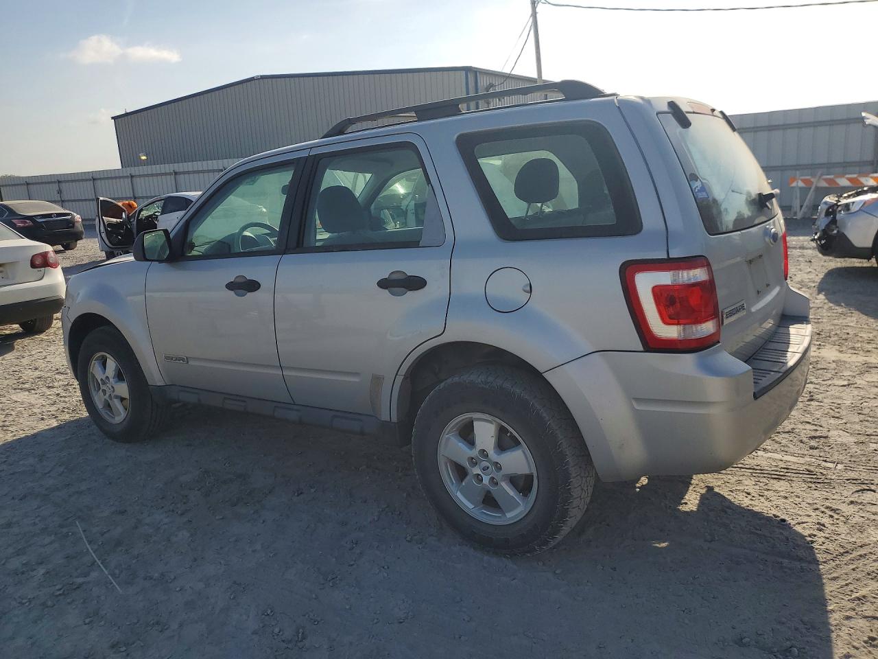 2008 FORD ESCAPE XLS photo 2