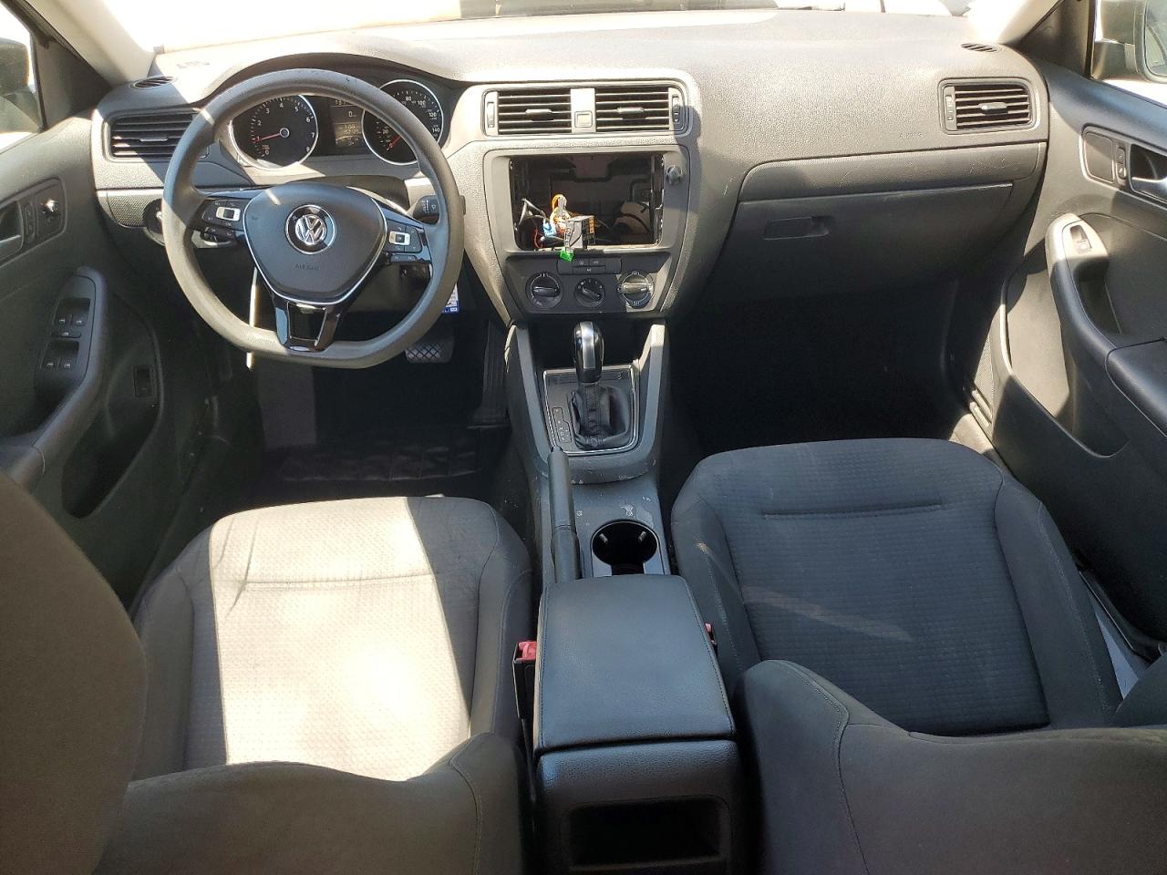 2015 VOLKSWAGEN JETTA BASE photo 8