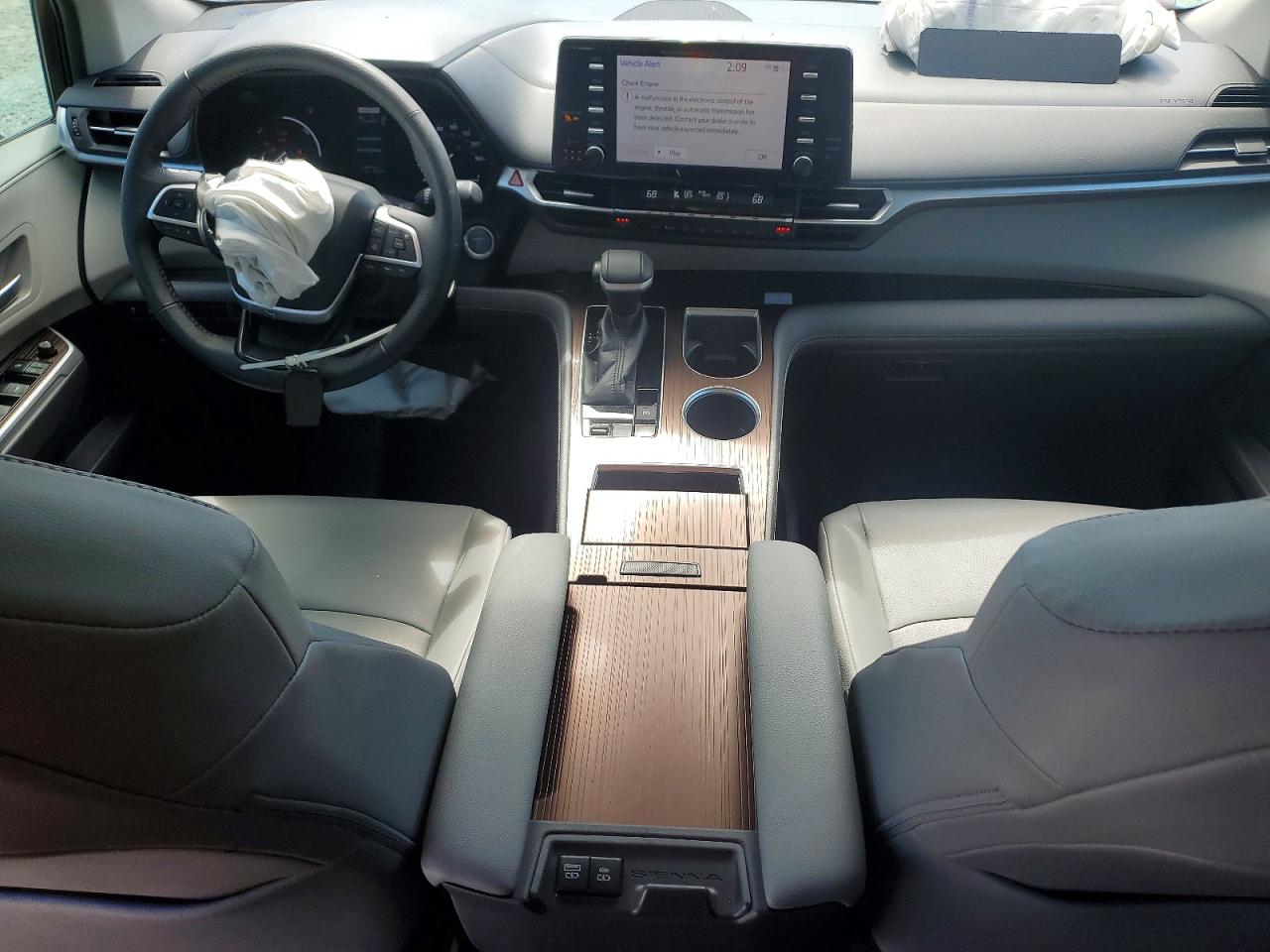2022 TOYOTA SIENNA XLE 8-PASSENGER photo 15