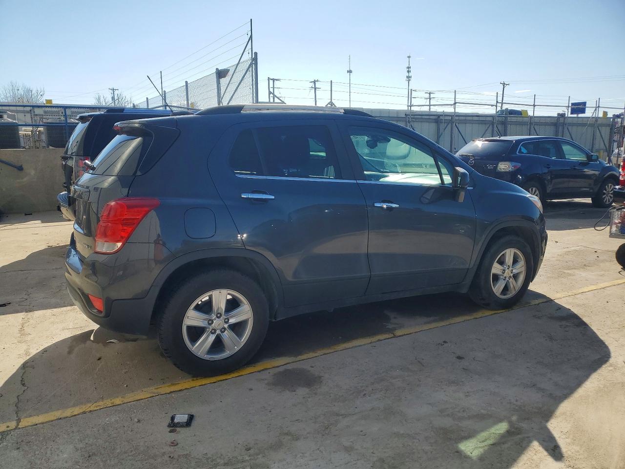 2018 CHEVROLET TRAX 1LT photo 5