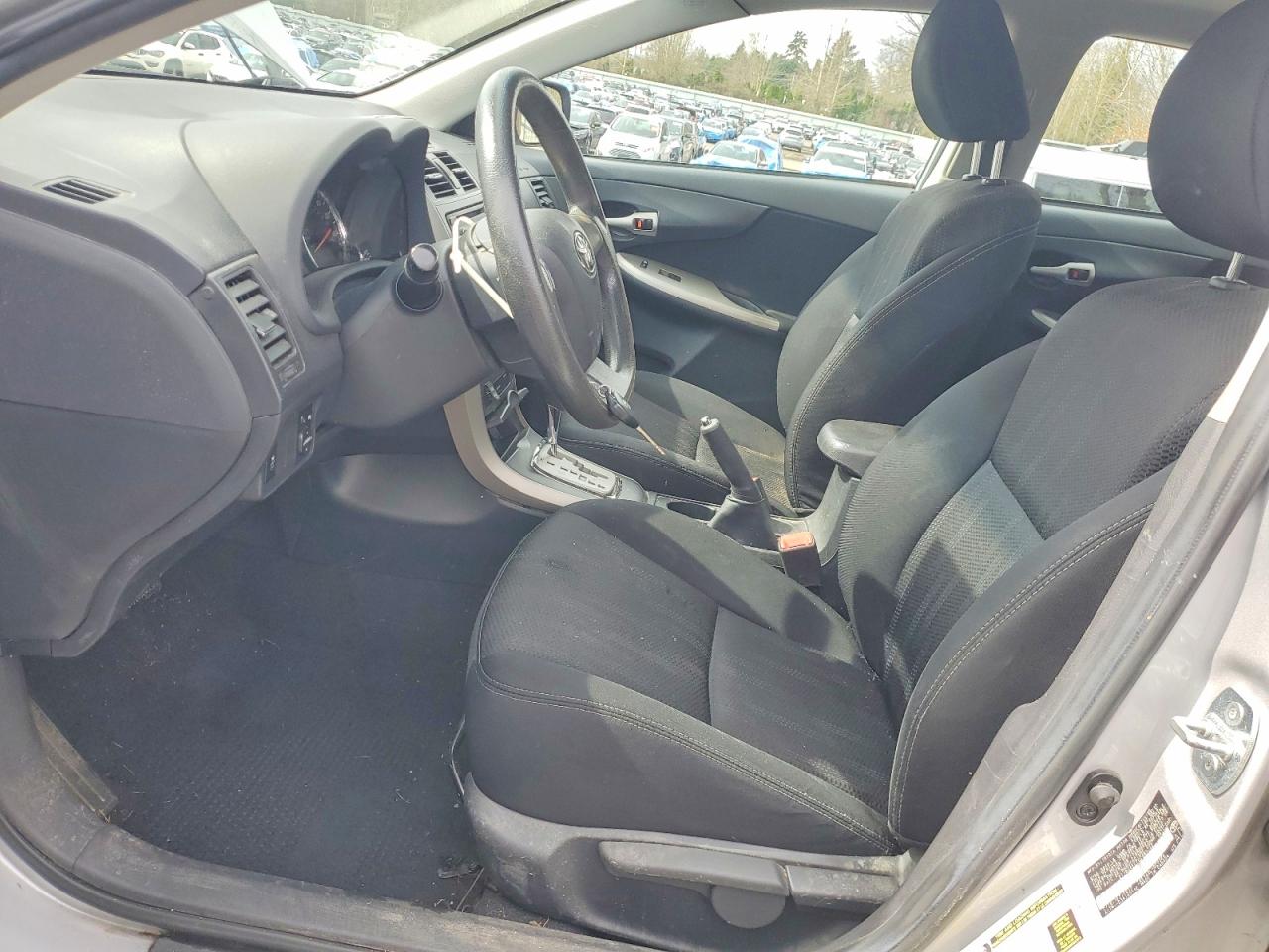 2012 TOYOTA COROLLA S photo 13