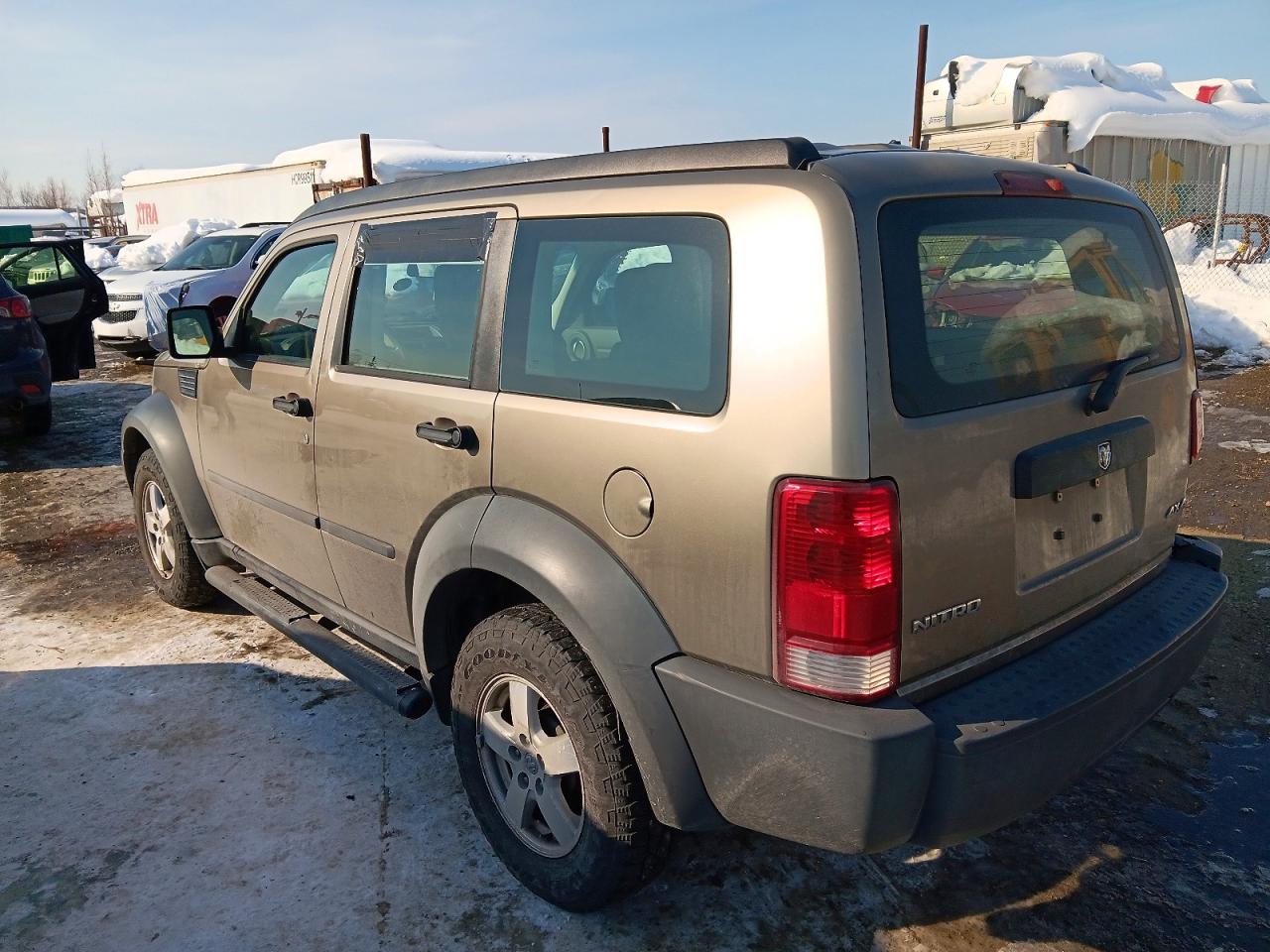 2007 DODGE NITRO SXT photo 3