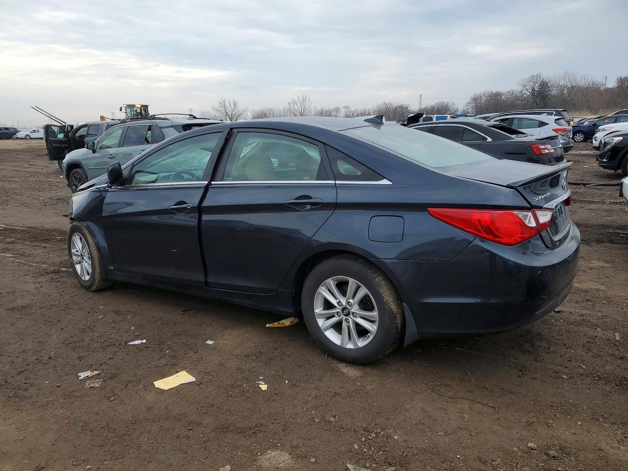 2013 HYUNDAI SONATA GLS photo 3