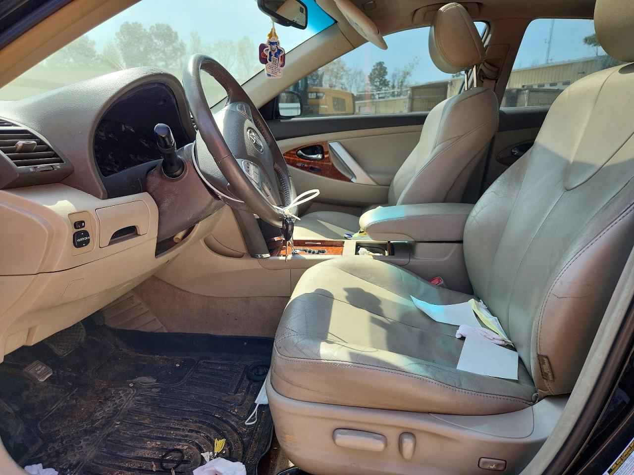 2009 TOYOTA CAMRY XLE photo 13