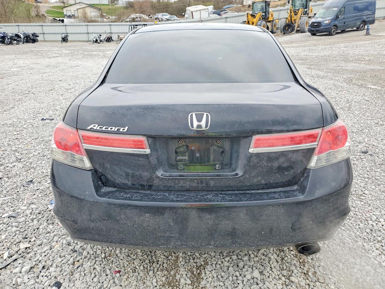 2012 HONDA ACCORD LX photo 6