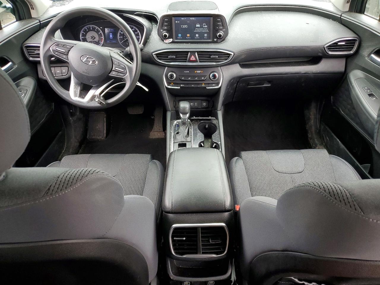 2019 HYUNDAI SANTA FE SE 2.4L photo 8