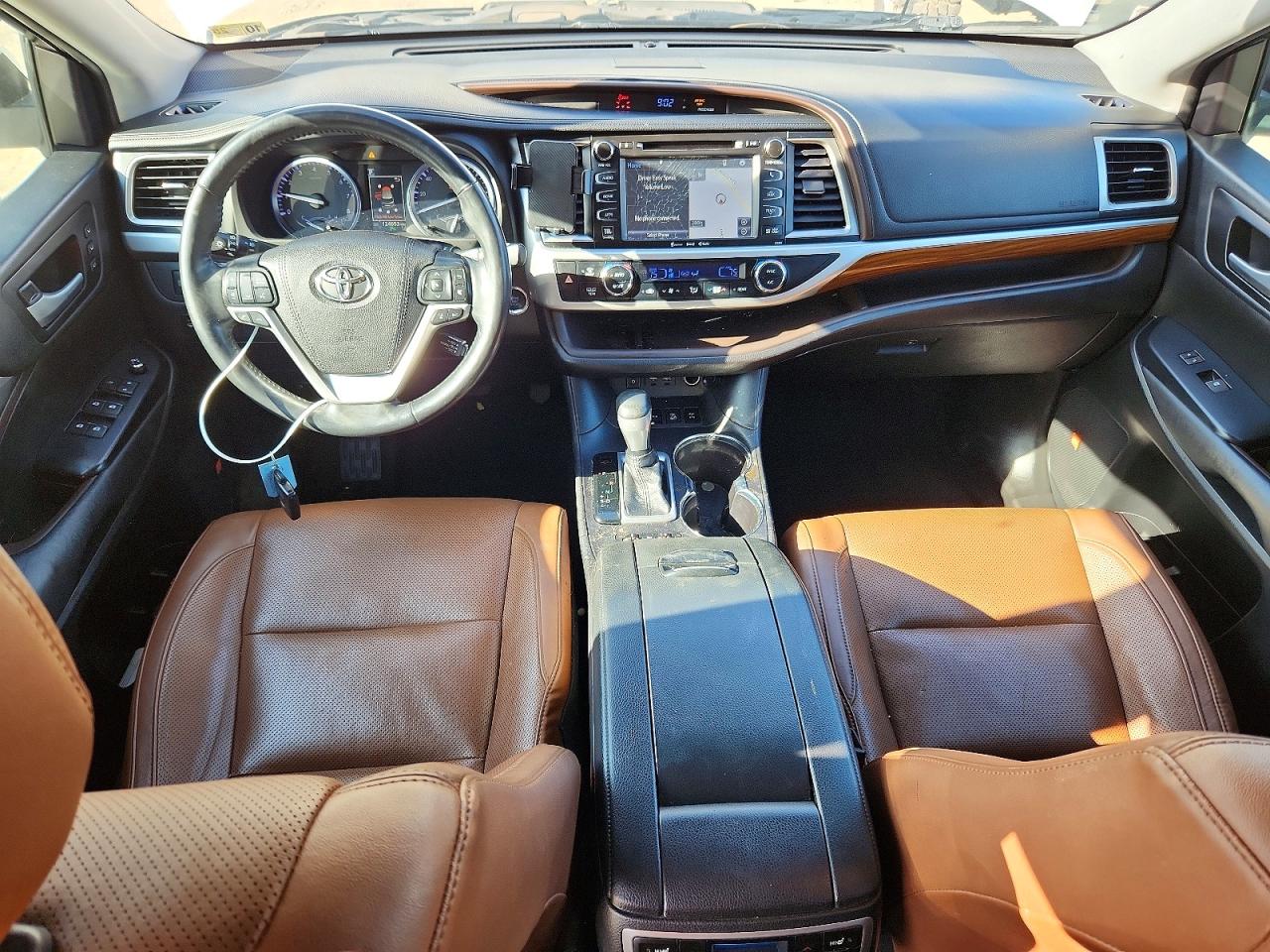 2019 TOYOTA HIGHLANDER LIMITED PLATINUM photo 8