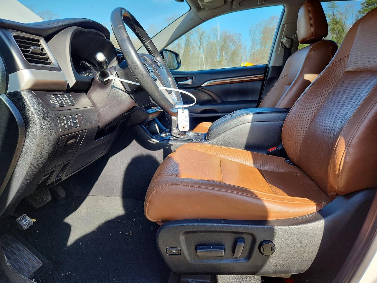 2019 TOYOTA HIGHLANDER LIMITED PLATINUM photo 7