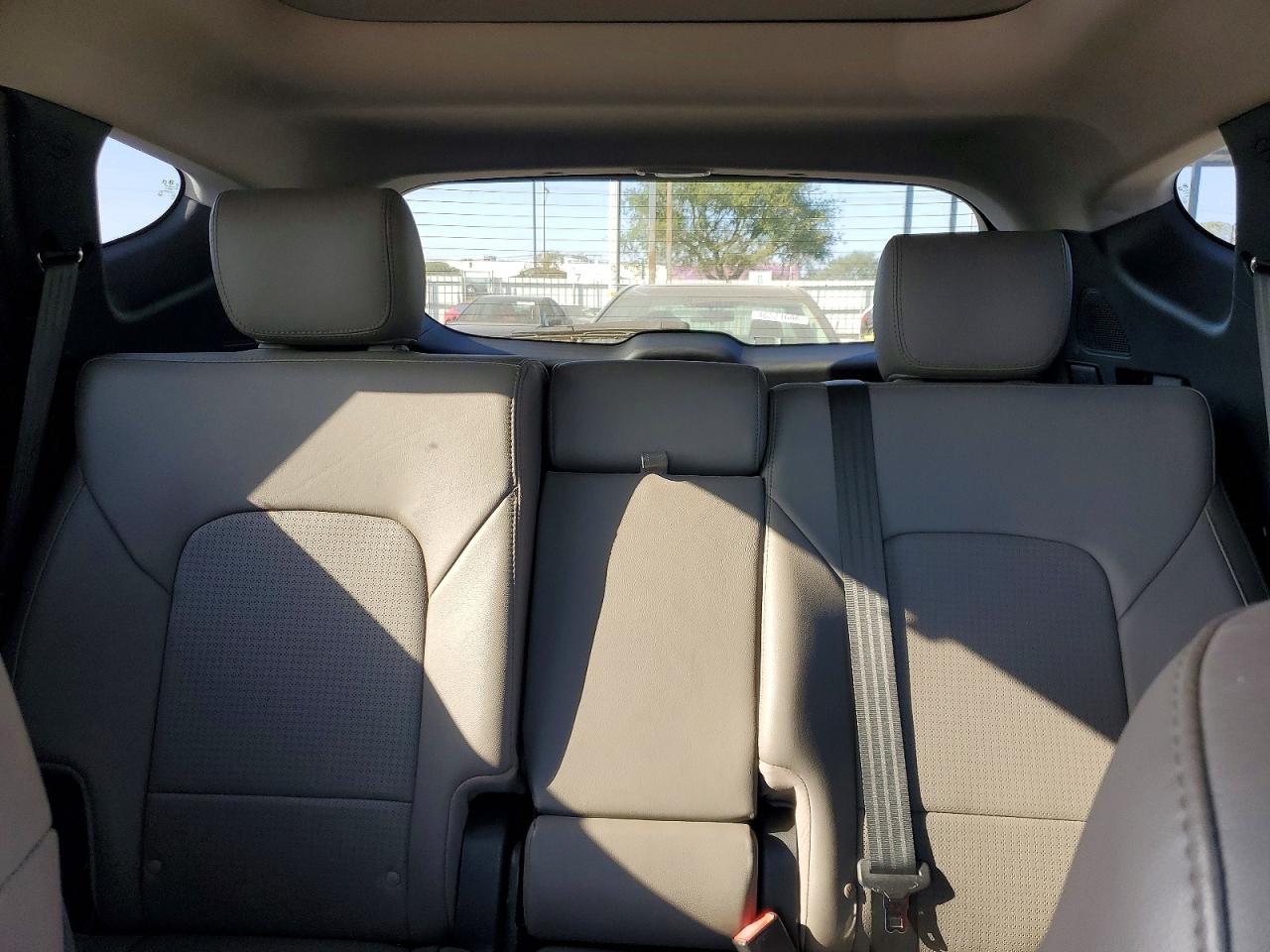 2015 HYUNDAI SANTA FE SPORT 2.0T photo 10