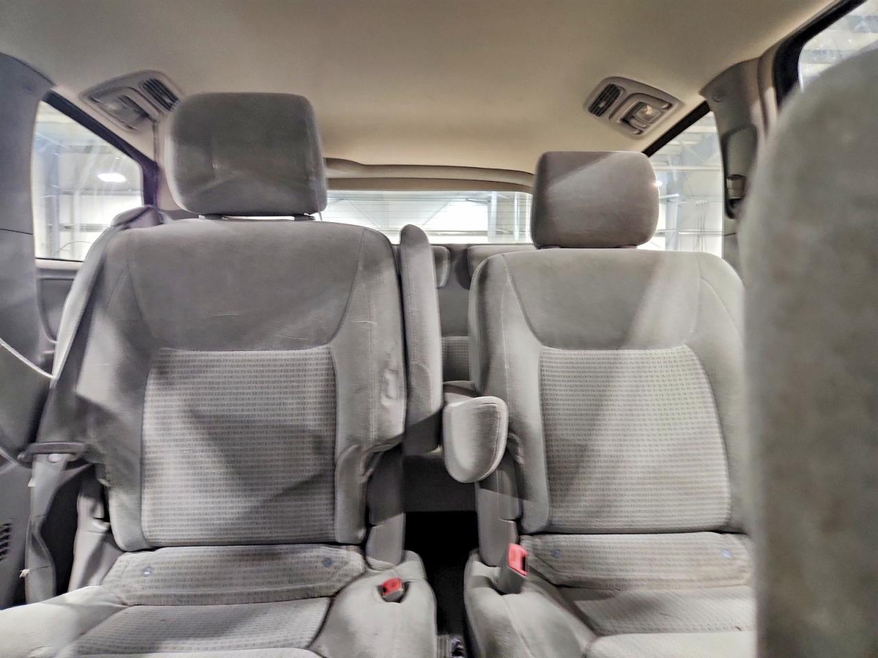 2006 TOYOTA SIENNA CE 7 PASSENGER photo 10
