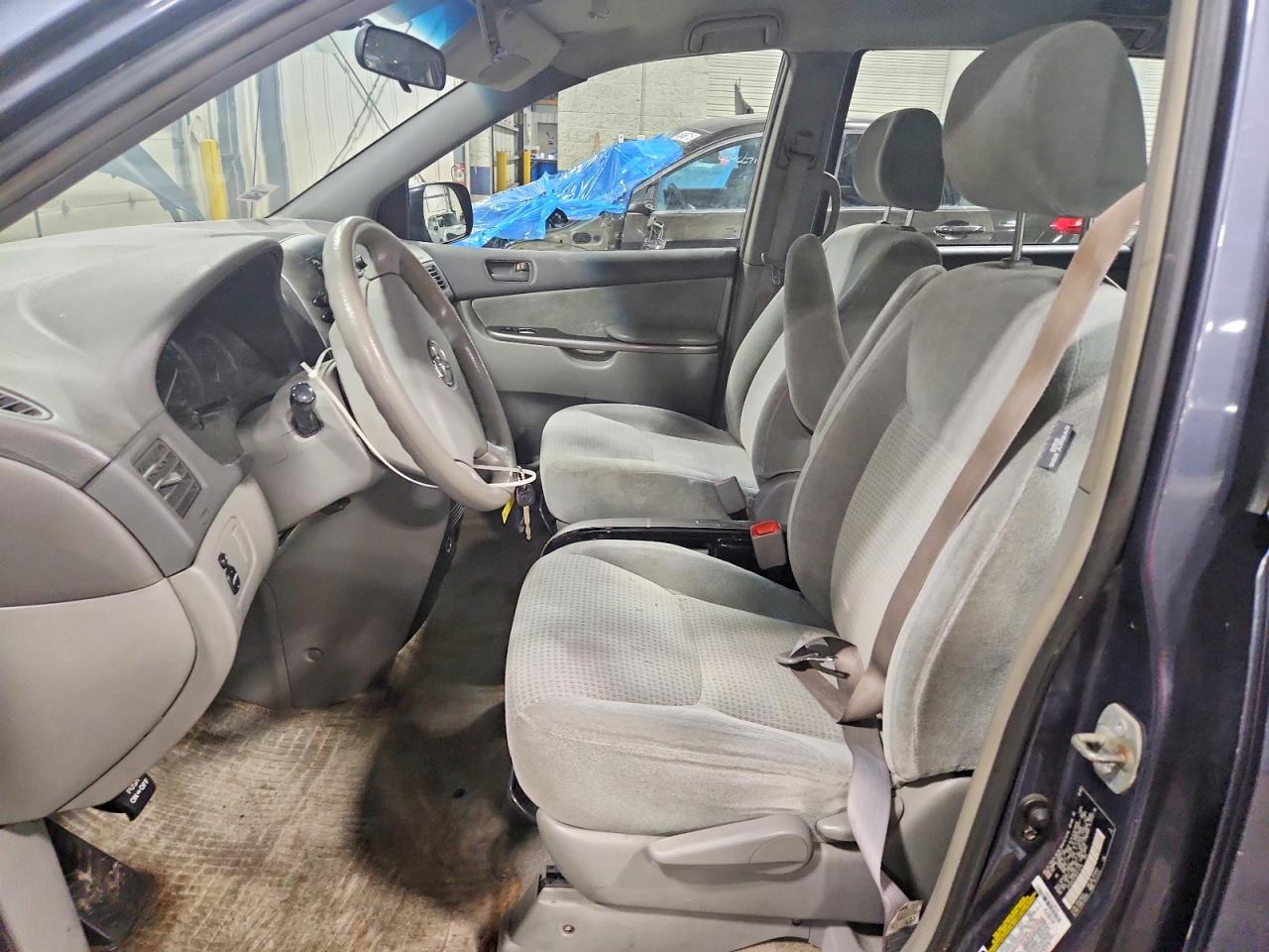 2006 TOYOTA SIENNA CE 7 PASSENGER photo 7