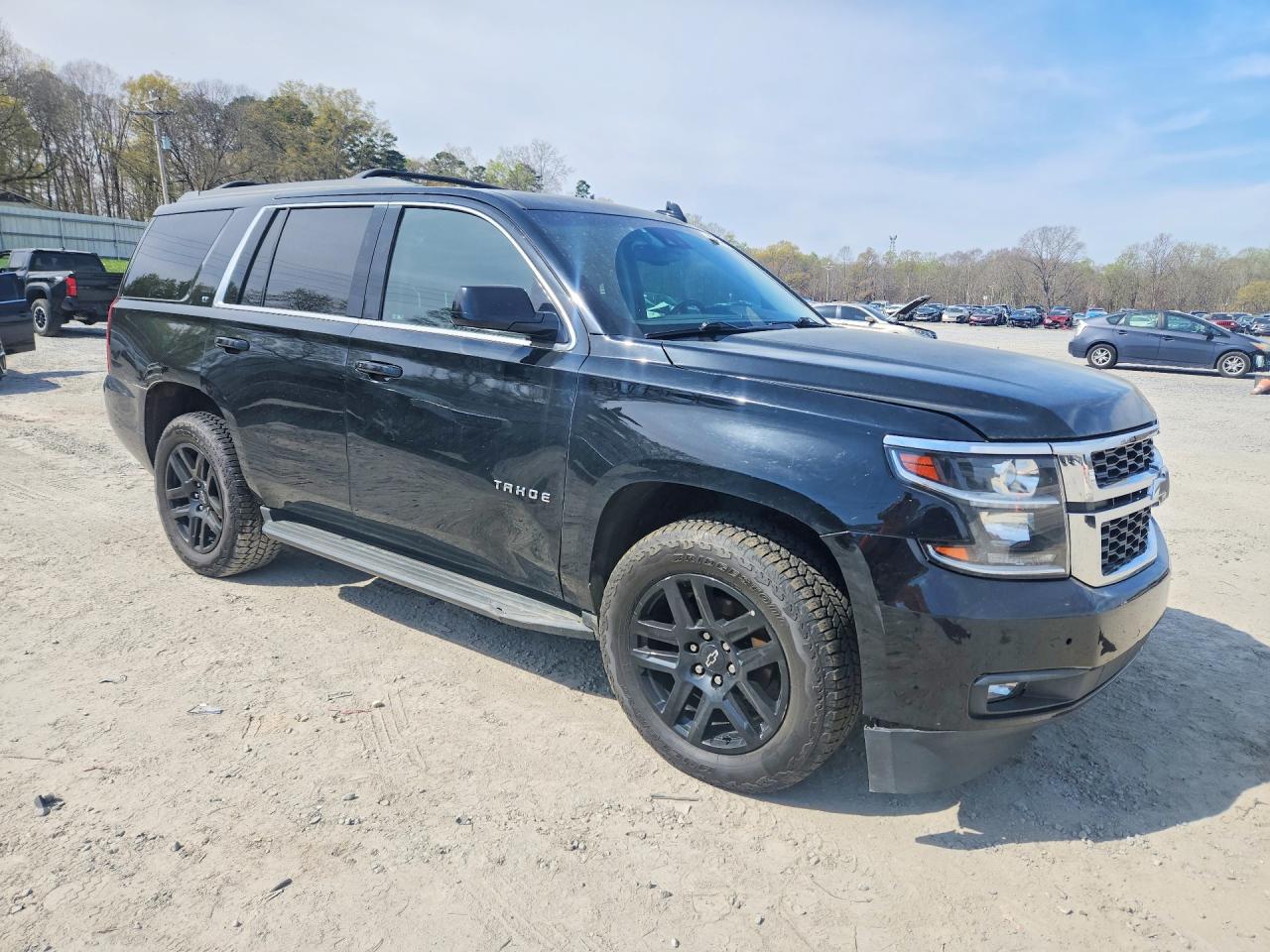 2017 CHEVROLET TAHOE K1500 LT photo 4
