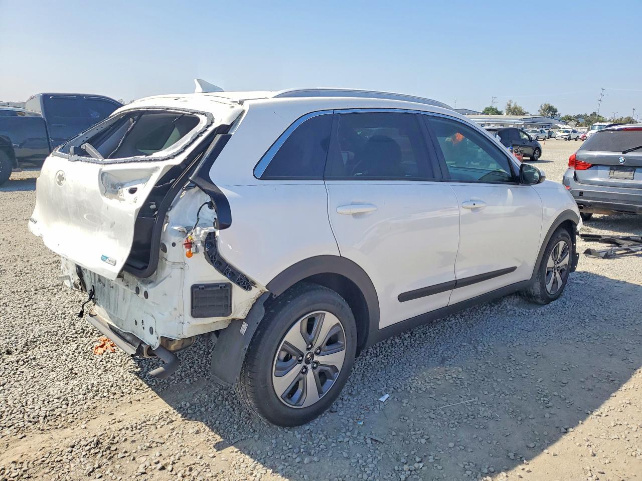 2018 KIA NIRO LX photo 5