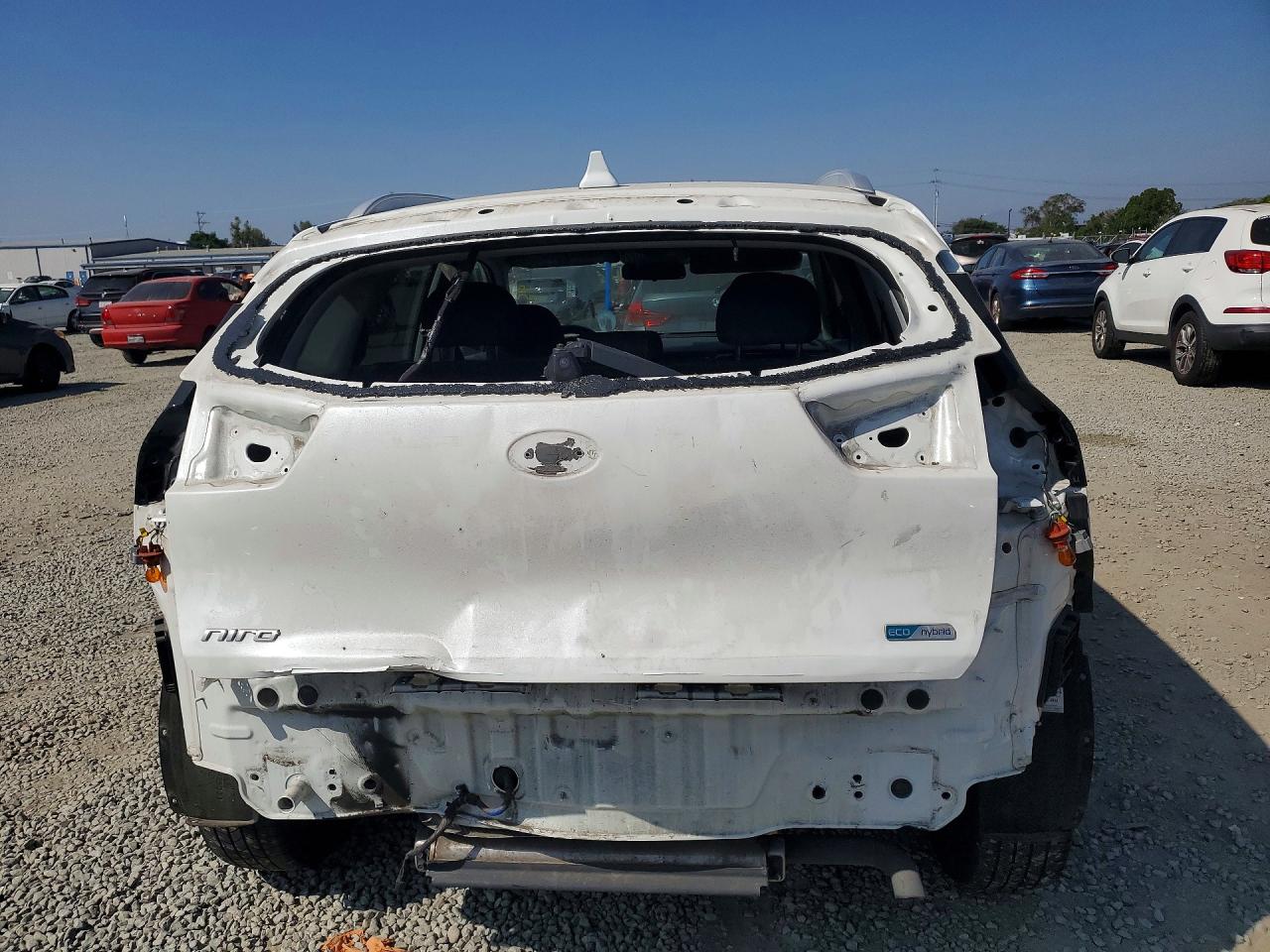 2018 KIA NIRO LX photo 11