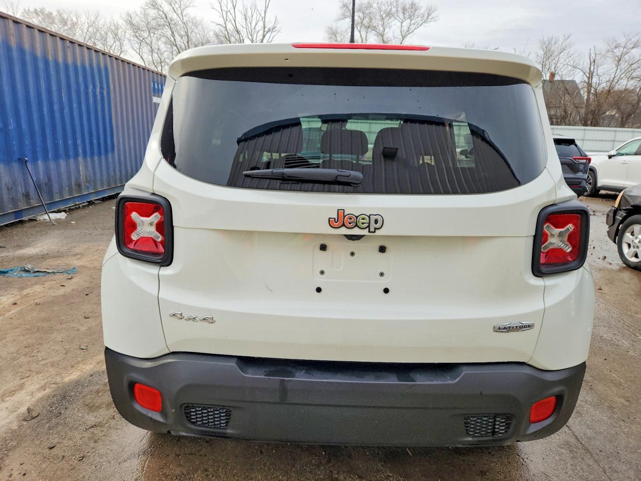 2017 JEEP RENEGADE LATITUDE photo 11