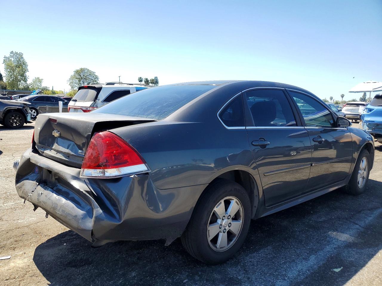 2011 CHEVROLET IMPALA LT photo 5