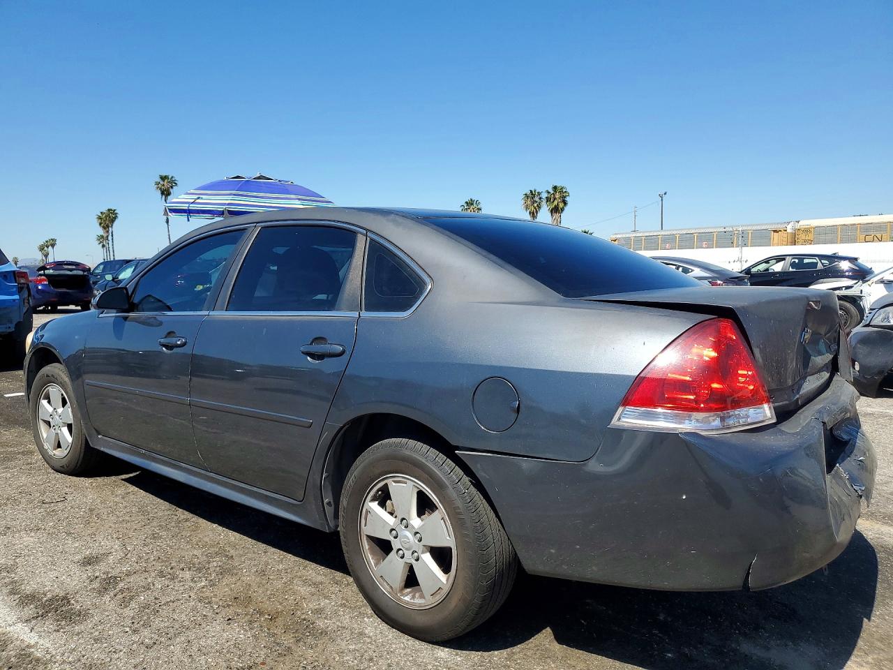 2011 CHEVROLET IMPALA LT photo 3