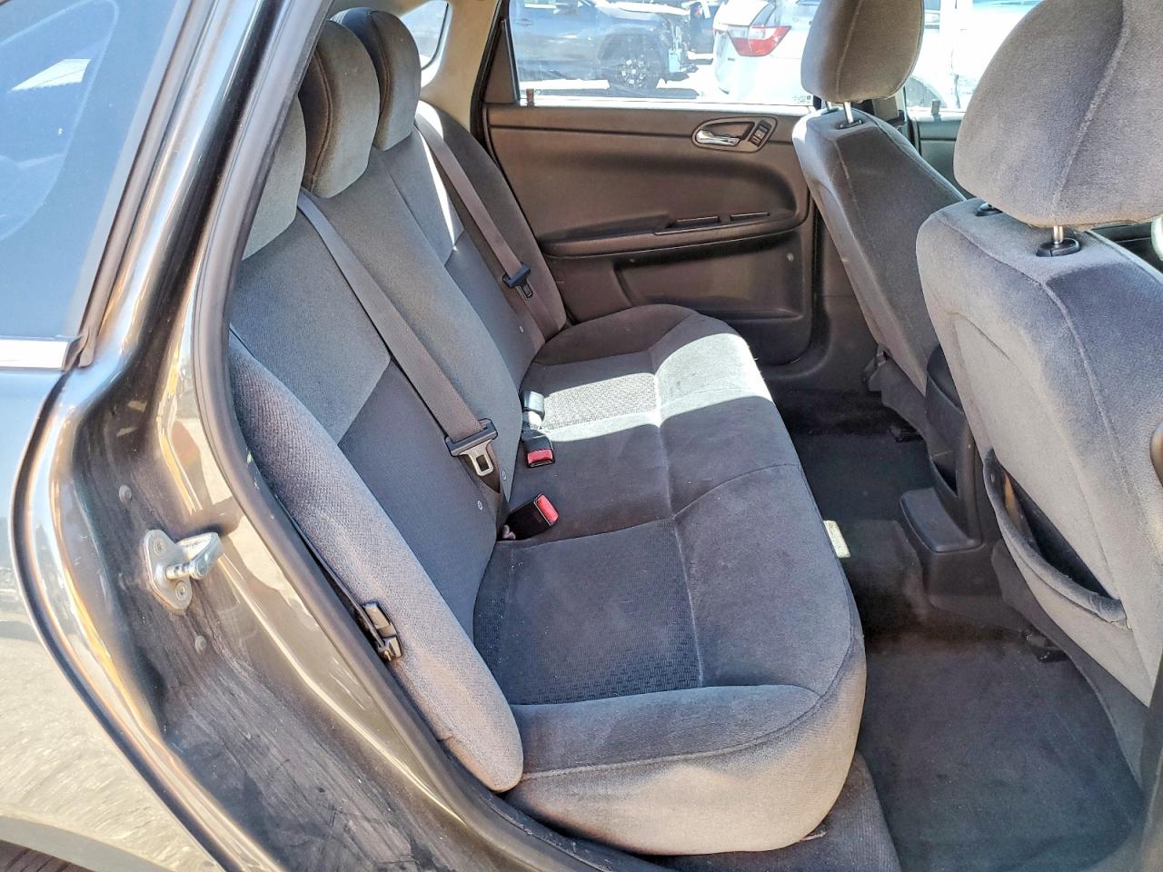 2011 CHEVROLET IMPALA LT photo 19