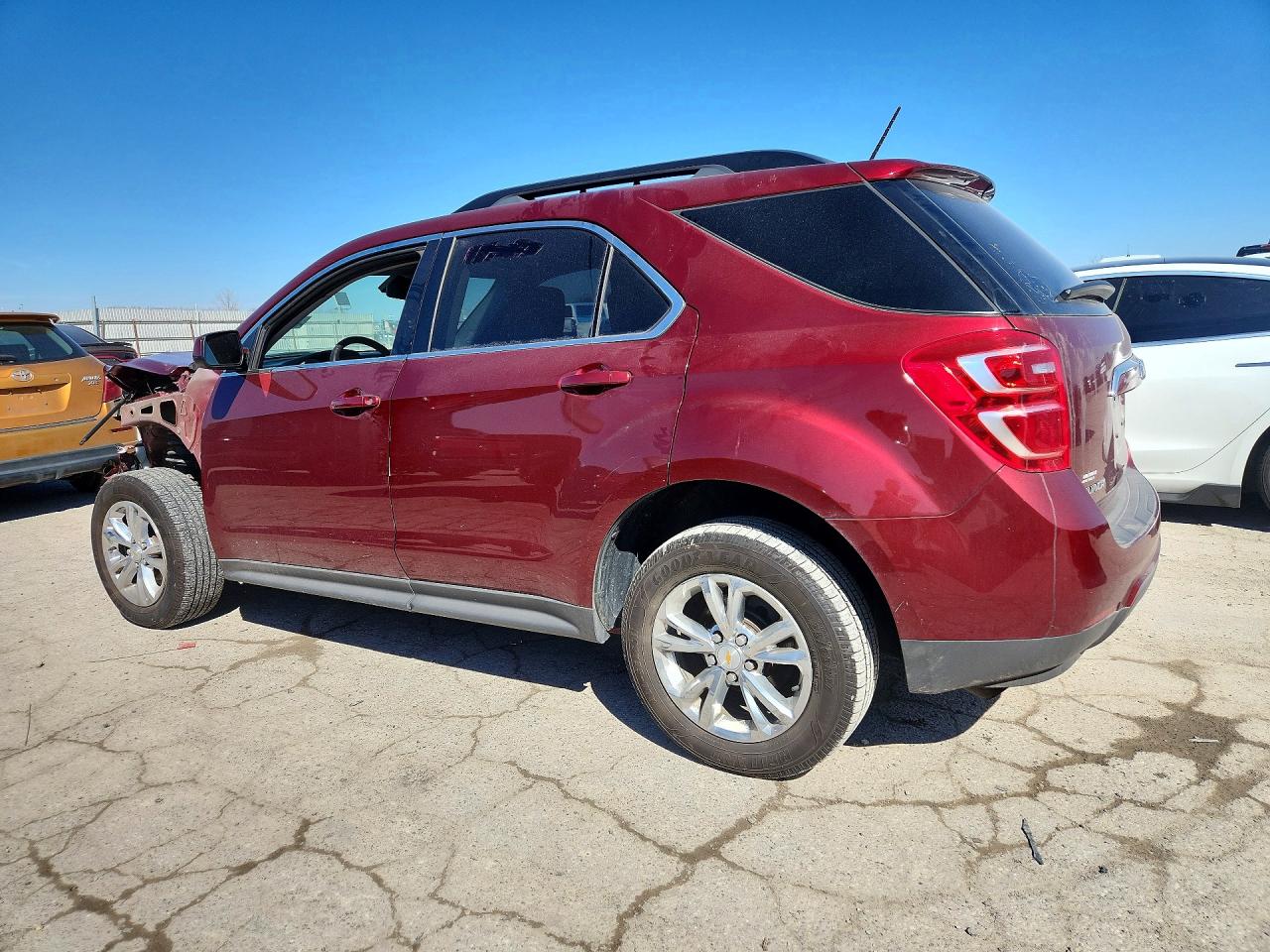 2017 CHEVROLET EQUINOX LT photo 4