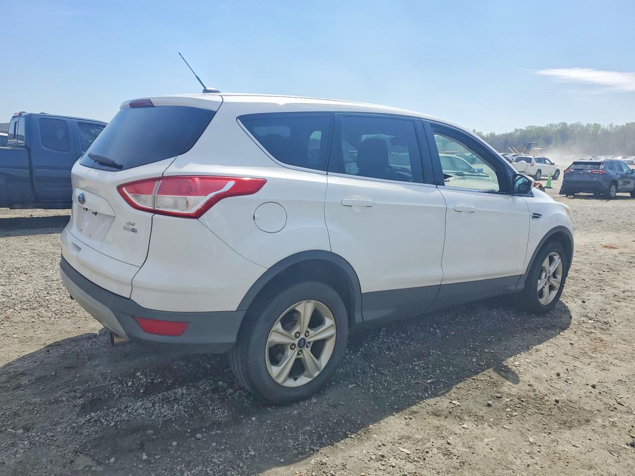 2013 FORD ESCAPE SE photo 3
