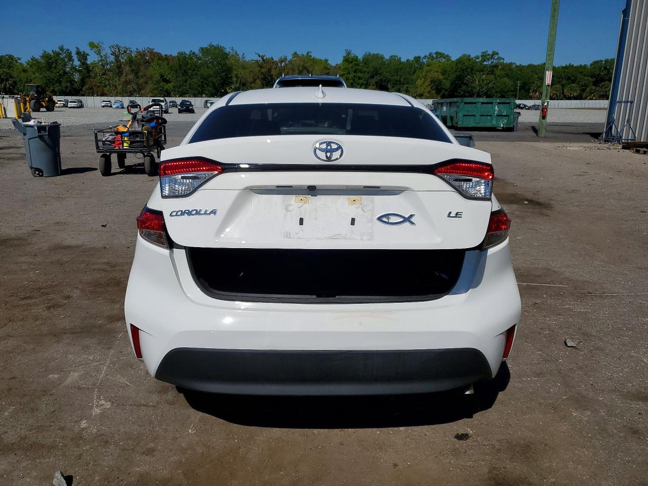 2024 TOYOTA COROLLA LE photo 11