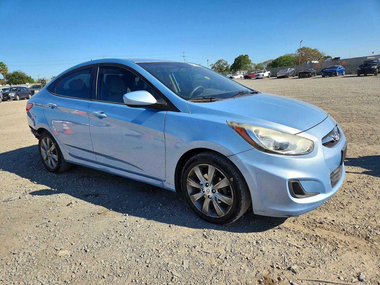 2012 HYUNDAI ACCENT GLS photo 7