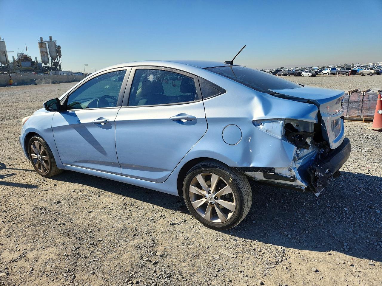 2012 HYUNDAI ACCENT GLS photo 3