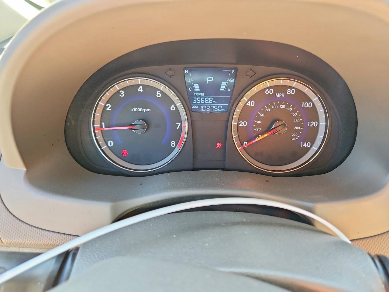 2012 HYUNDAI ACCENT GLS photo 17