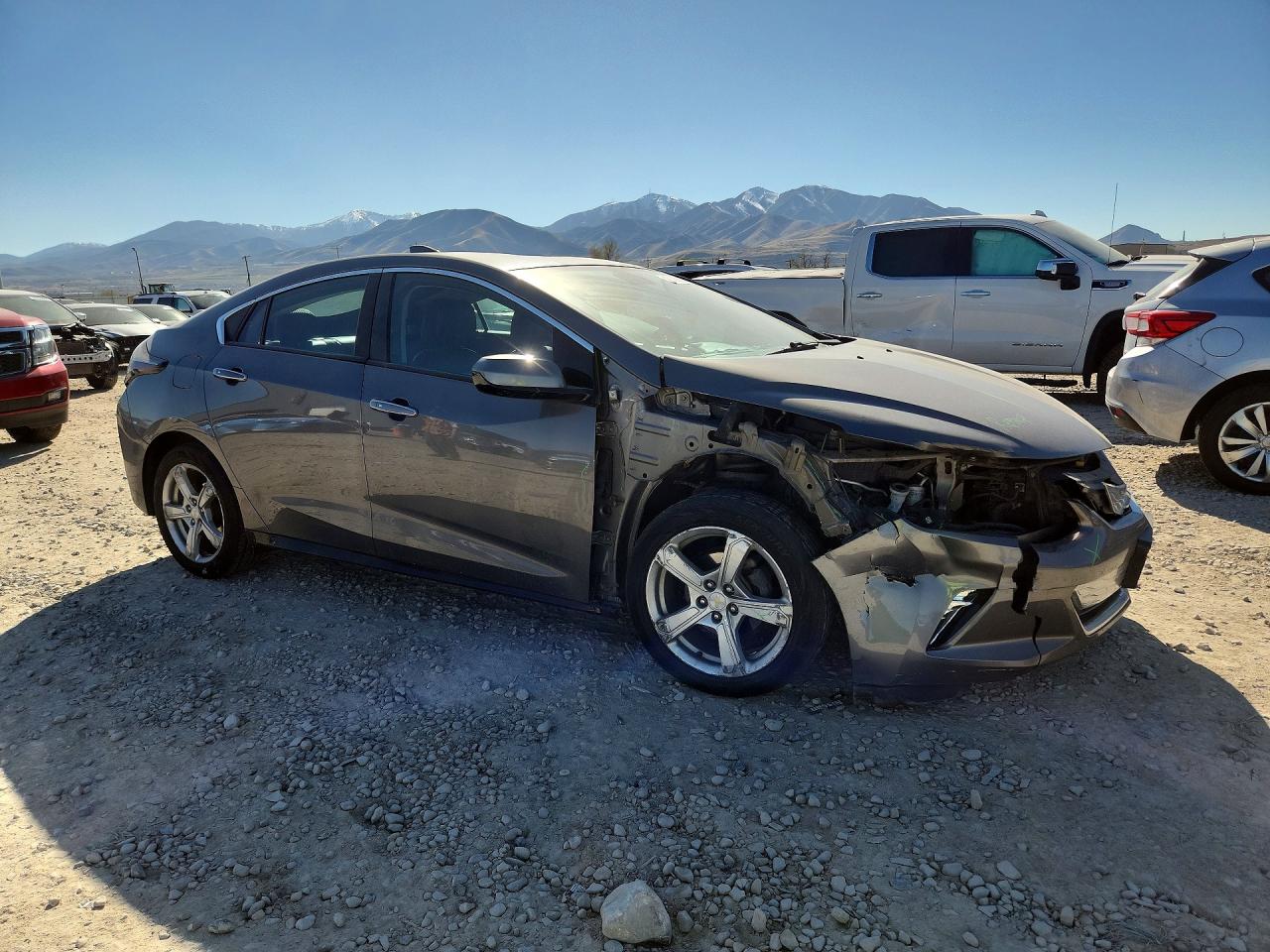 2017 CHEVROLET VOLT LT photo 4