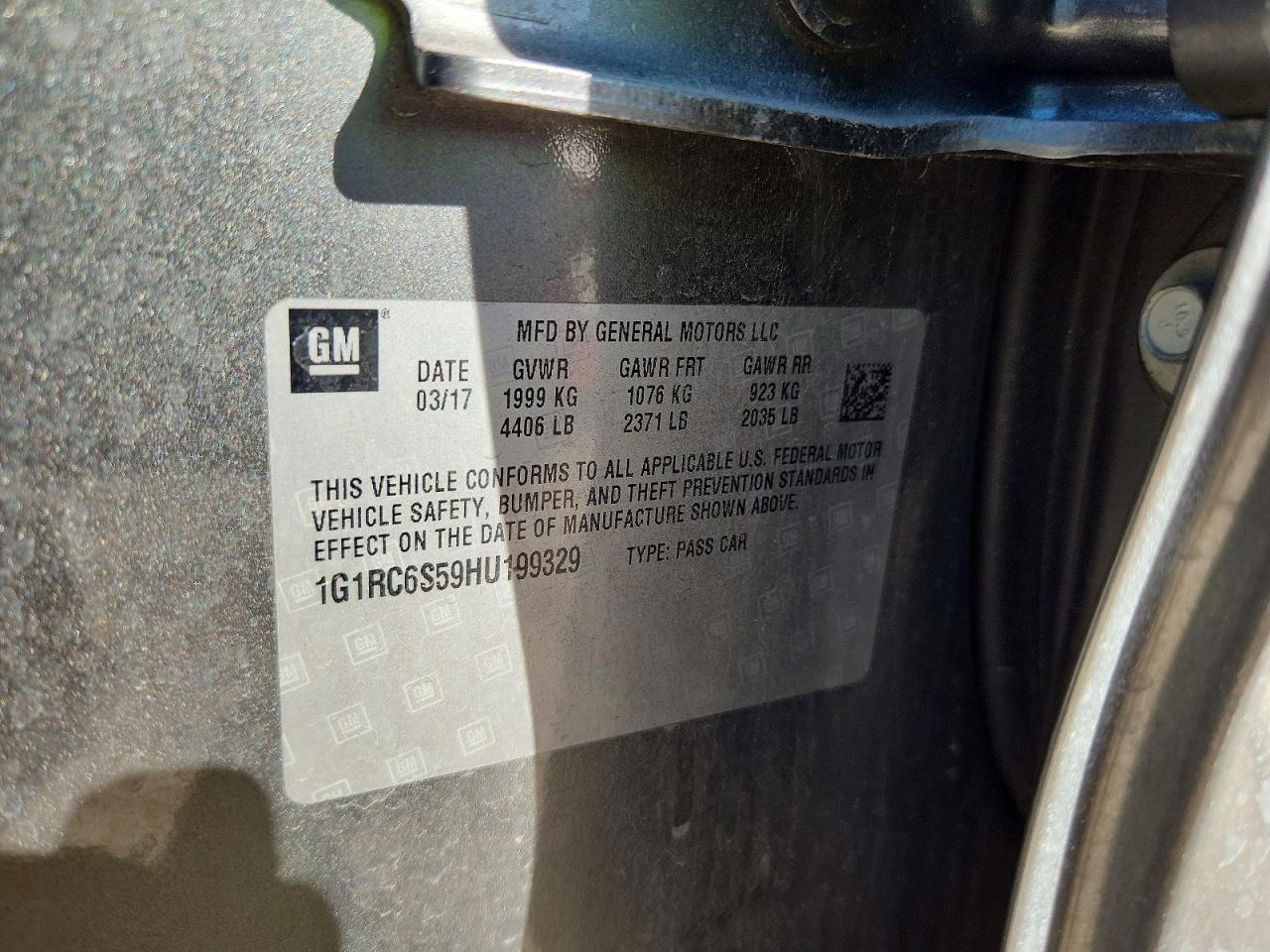 2017 CHEVROLET VOLT LT photo 12